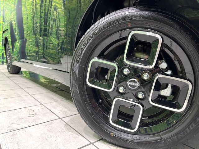【純正14インチアルミホイール】外観にマッチした純正アルミホイールを装着しております。各種社外アルミホイールや、スタッドレスタイヤも取扱いしております。是非ご相談ください♪