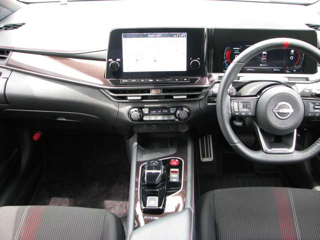 ノートオーラ1.2 NISMO チューンド e-POWER 4WD