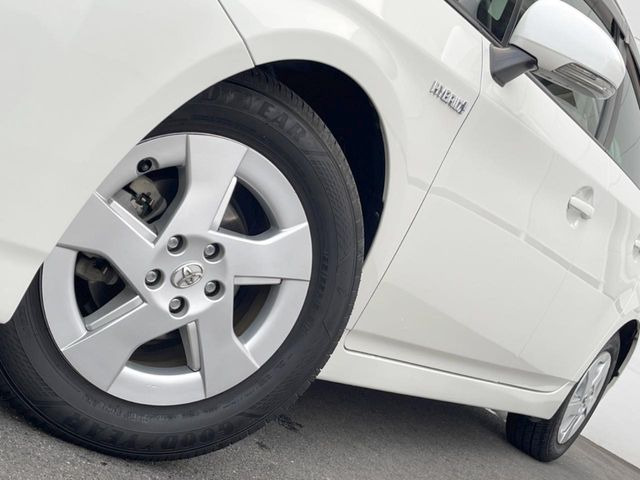�y����15�C���`�A���~�z�C�[���z�O�ςɃ}�b�`���������A���~�z�C�[���𑕒����Ă���܂��B�e��ЊO�A���~�z�C�[����A�X�^�b�h���X�^�C�����戵�����Ă���܂��B���񂲑��k����������