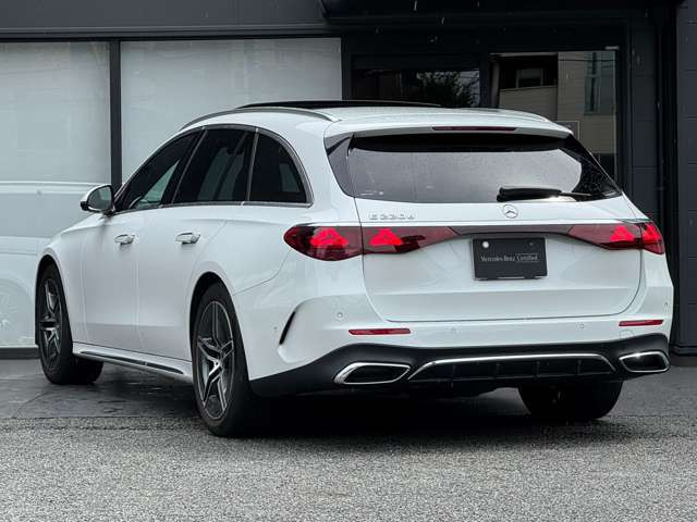EクラスワゴンE220d アバンギャルド AMGラインパッケージ (ISG)