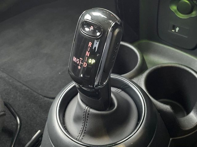 ��MT���[�h�t��AT:�ʏ�͎����ł����Ȃ���ϑ�(�M�A�`�F���W)���h���C�o�[�̑���ɂ���ĈӐ}�I�ɕς�����V�X�e���ł��B����w���i�̃h���C�u�����y���݂��������܂�!