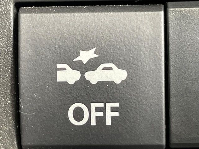 【スズキ セーフティサポート】走行中に前方の車両等を認識し、衝突しそうな時は警報とブレーキで衝突回避と被害軽減をアシスト。より安全にドライブをお楽しみいただけます。