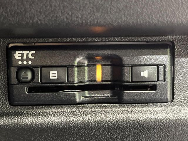 【ETC】高速道路の料金所をストレスなく通過!話題のスポットやサービスエリアに多い「スマートIC」利用時は必須のアイテムです。当店でセットアップを実施、ご納車当日からすぐにご利用いただけます!