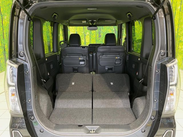 普段のお買い物や通勤、送迎等に十分な荷室スペースを確保しております。セカンドシートを倒すと、大きな荷物の積載も可能です♪
