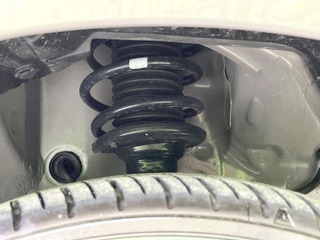 下回りがきれいなうちに、防錆加工の施工がオススメ。降雪地域はもちろん、沿岸部にお住いの方や、趣味でマリン・ウィンタースポーツをされる方にご好評いただいております。