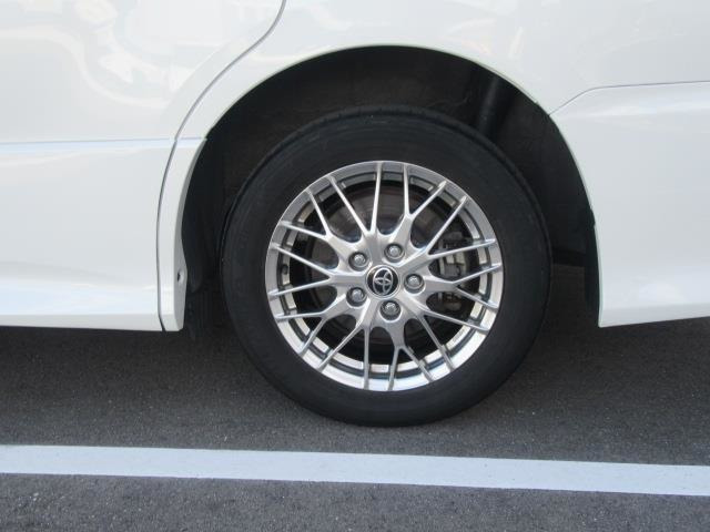 ノア1.8 ハイブリッド Si W×B II