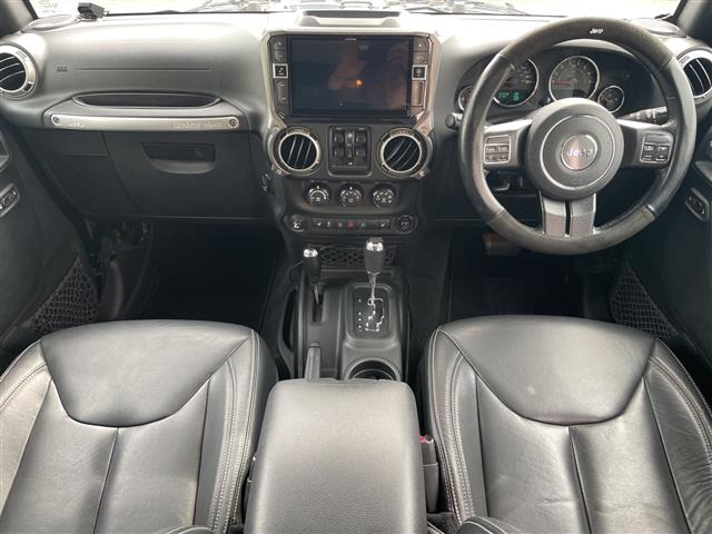 ラングラーアンリミテッド サハラ 4WD