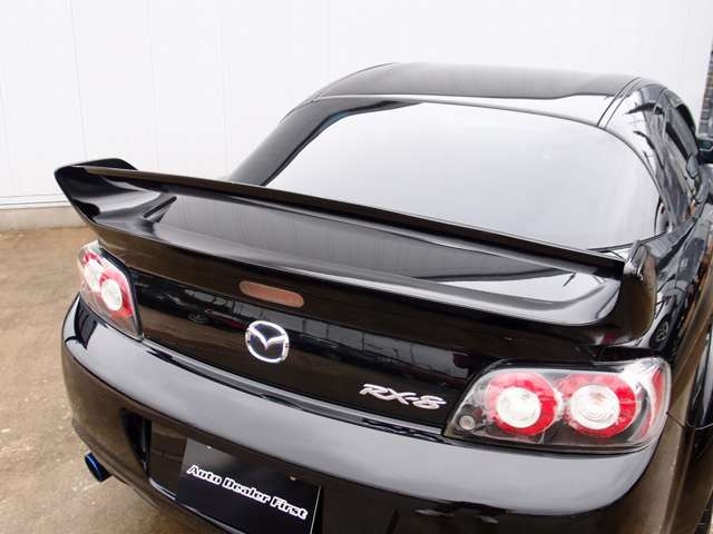 走行130,578km時に93万円かけてリビルトエンジンに交換済み!BLTZ車高調、ADVAN製RG?19AW、Rマジックマフラー、Rマジックリアウイングなど多数の高額パーツに加え強化クラッチ交換済