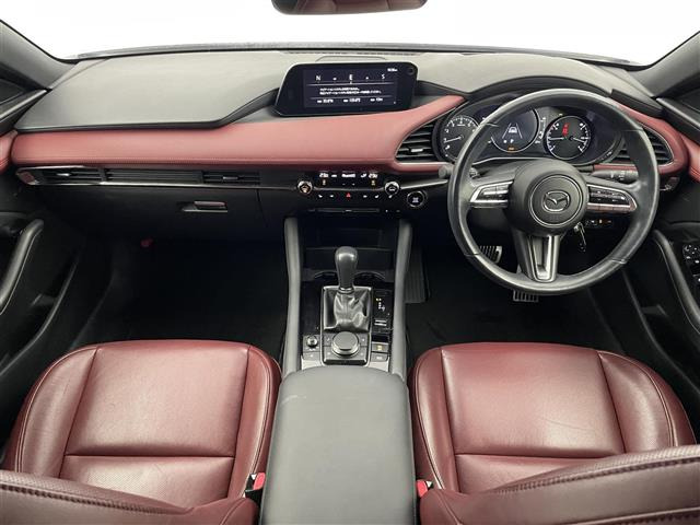 MAZDA3ファストバック2.0 20S バーガンディ セレクション