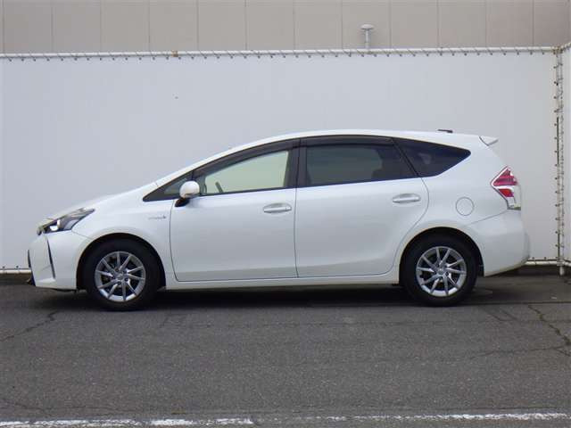 プリウスα1.8 S チューンブラックII