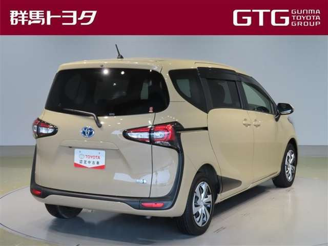 シエンタハイブリッド 1.5 ファンベース G クエロ