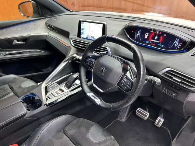 5008GTライン ブルーHDi ディーゼル