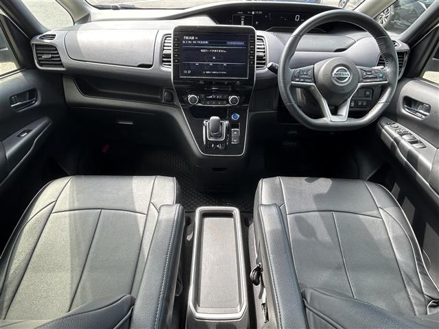 セレナ1.2 e-POWER ハイウェイスターV