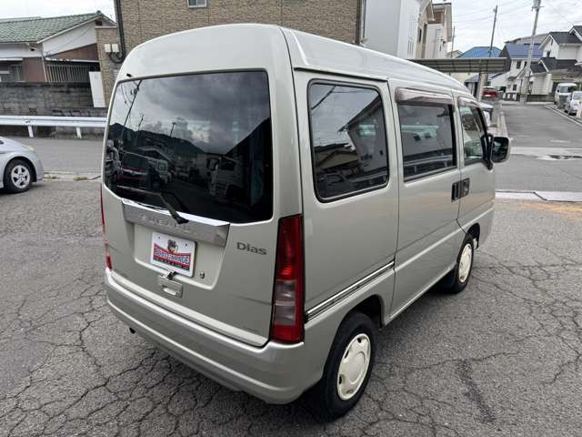 サンバーディアススーパーチャージャー 4WD