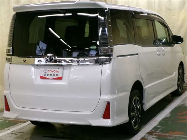 ヴォクシー2.0 ZS 4WD