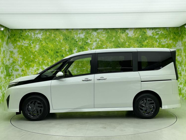 セレナ1.4 e-POWER ハイウェイスターV