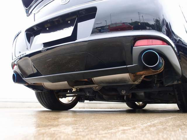 走行130,578km時に93万円かけてリビルトエンジンに交換済み!BLTZ車高調、ADVAN製RG?19AW、Rマジックマフラー、Rマジックリアウイングなど多数の高額パーツに加え強化クラッチ交換済