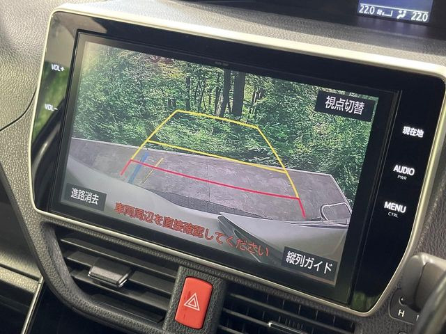 【バックカメラ】駐車時に後方がリアルタイム映像で確認できます。大型商業施設や立体駐車場での駐車時や、夜間のバック時に大活躍!運転スキルに関わらず、今や必須となった装備のひとつです!