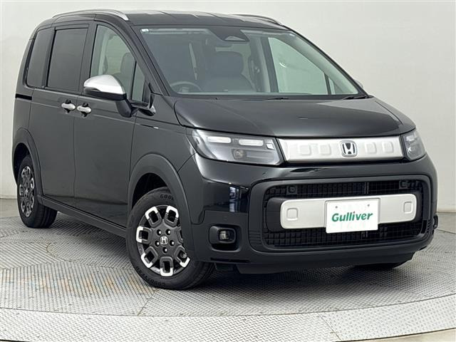 フリード1.5 e:HEV クロスター 4WD