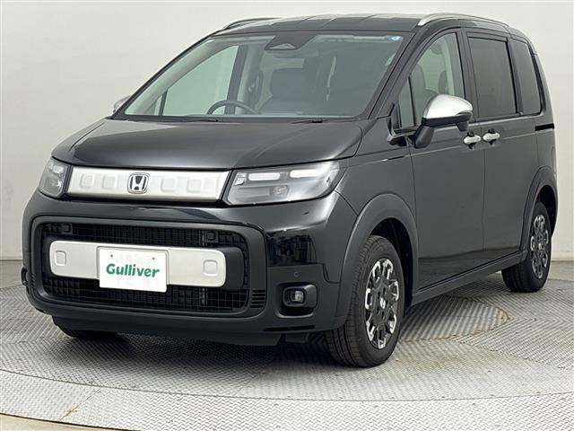 フリード1.5 e:HEV クロスター 4WD