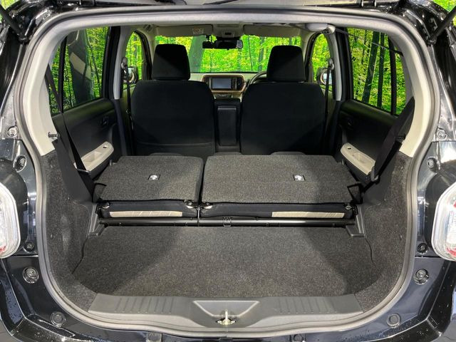 普段のお買い物や通勤、送迎等に十分な荷室スペースを確保しております。セカンドシートを倒すと、大きな荷物の積載も可能です♪