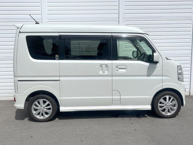 �������x�̃K���X�疌�ŝ����͂������A�㎿�ȃc���E����������B���O����_���J�����؂Ȉ��Ԃ�ی삵�A�F�����E�򉻂�h�~�B�u�e�X�v���b�V���R�[�g�v�A�u�e�v���~�b�T�R�[�g�v���炨�I�т��������܂��B