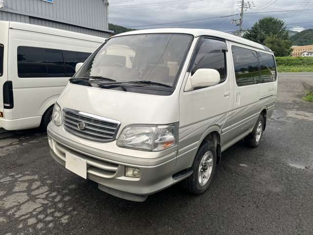 ハイエース3.0 スーパーカスタムG リビングサルーンEX ディーゼル 4WD
