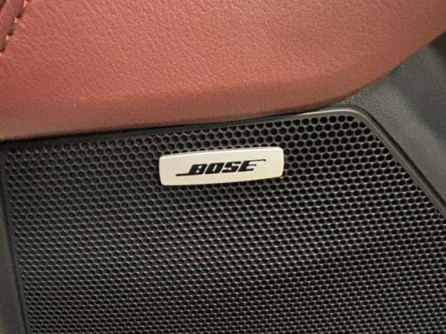 【BOSEサウンド】装備で高音質・重低音のあるサウンドシステムです♪一段とドライブが楽しくなります☆