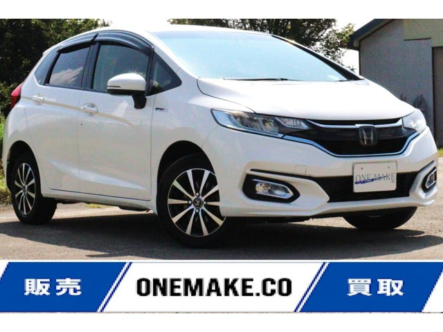フィット1.5 ハイブリッド L ホンダセンシング 4WD