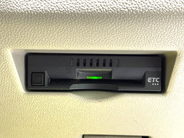 【ETC】高速道路の料金所をストレスなく通過!話題のスポットやサービスエリアに多い「スマートIC」利用時は必須のアイテムです。当店でセットアップを実施、ご納車当日からすぐにご利用いただけます!