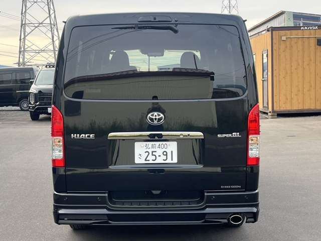ハイエースバン