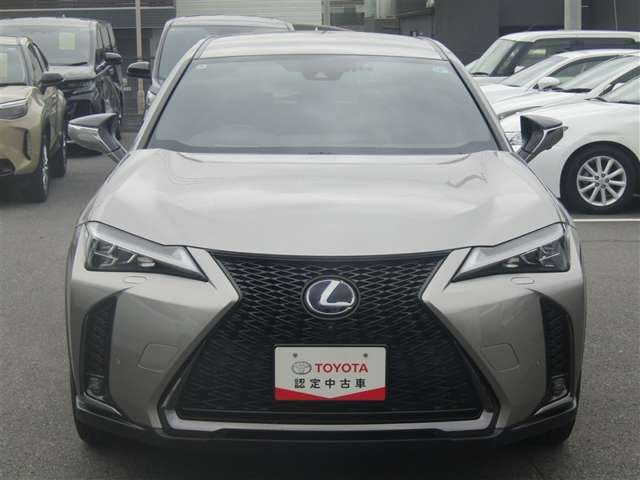 UX250h Fスポーツ 4WD