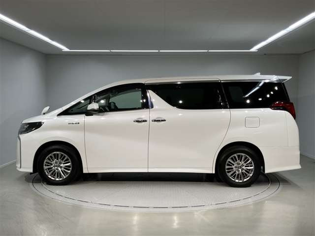 アルファードハイブリッド 2.5 S E-Four 4WD