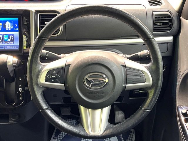 【ステアリングスイッチ】運転中、前方から目線をそらすことなく、オーディオ等の操作が可能な便利機能!安心&快適なドライブを演出してくれます♪