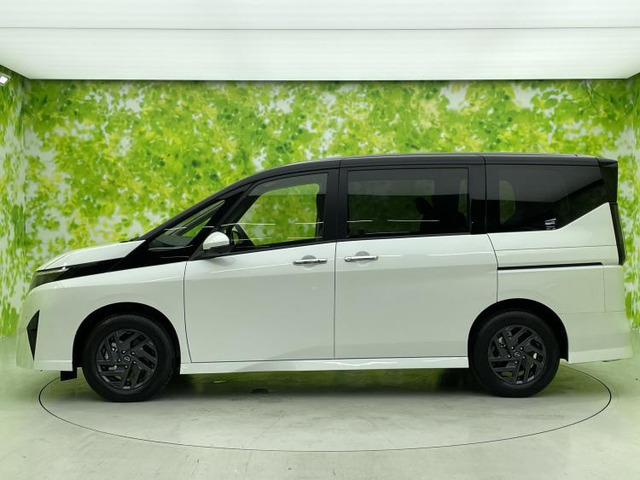 セレナ1.4 e-POWER ハイウェイスターV