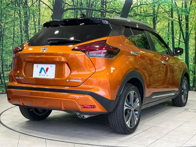 �������x�̃K���X�疌�ŝ����͂������A�㎿�ȃc���E����������B���O����_���J�����؂Ȉ��Ԃ�ی삵�A�F�����E�򉻂�h�~�B�u�e�X�v���b�V���R�[�g�v�A�u�e�v���~�b�T�R�[�g�v���炨�I�т��������܂��B