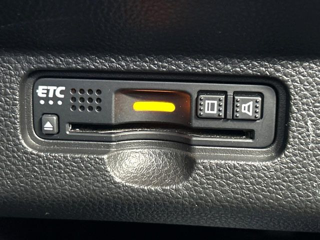 【ETC】高速道路の料金所をストレスなく通過!話題のスポットやサービスエリアに多い「スマートIC」利用時は必須のアイテムです。当店でセットアップを実施、ご納車当日からすぐにご利用いただけます!