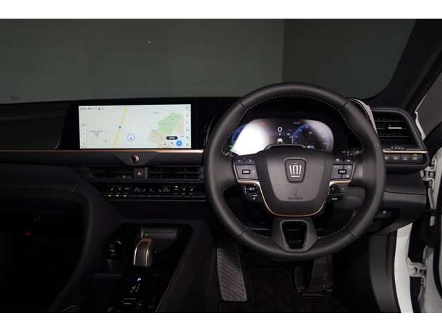 クラウンスポーツ2.5 Z E-Four 4WD