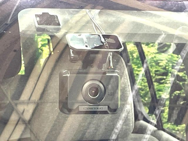 【ドライブレコーダー】ドライブレコーダー装備!走行中はもちろん、あおり運転や事故に遭遇した際、映像で記録し、万一のリスクに備えます。※記録用SDカードはお客様ご自身でご準備いただく必要があります。