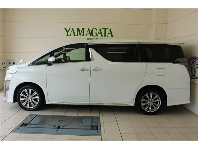 ヴェルファイア2.5 Z ゴールデンアイズII 4WD