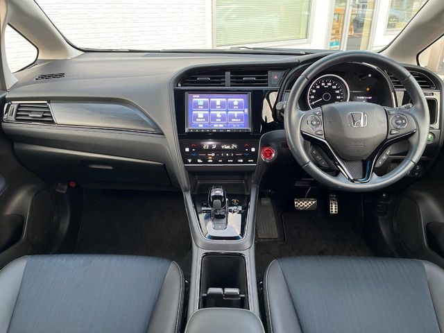 シャトル1.5 ハイブリッド Z ホンダセンシング