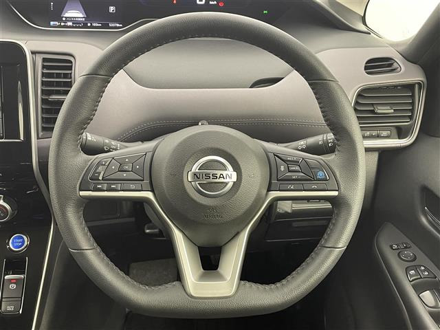 セレナ1.2 e-POWER ハイウェイスターV