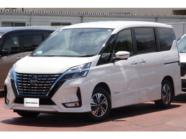 セレナ1.2 e-POWER ハイウェイスターV