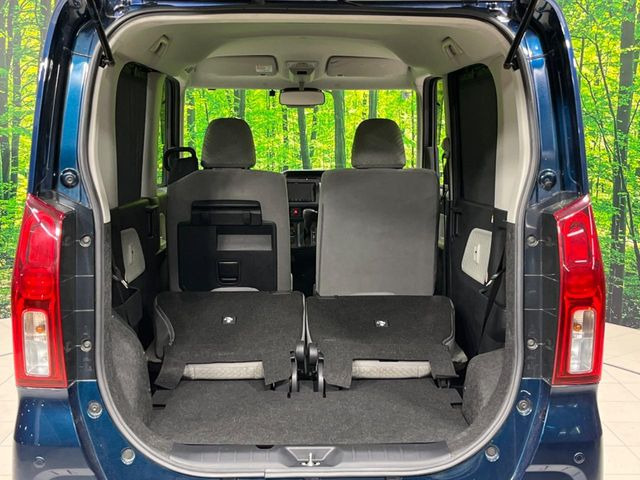 普段のお買い物や通勤、送迎等に十分な荷室スペースを確保しております。セカンドシートを倒すと、大きな荷物の積載も可能です♪