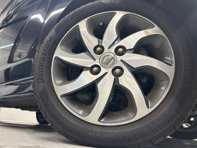 �y����14�C���`�A���~�z�C�[���z�O�ςɃ}�b�`���������A���~�z�C�[���𑕒����Ă���܂��B�e��ЊO�A���~�z�C�[����A�X�^�b�h���X�^�C�����戵�����Ă���܂��B���񂲑��k����������