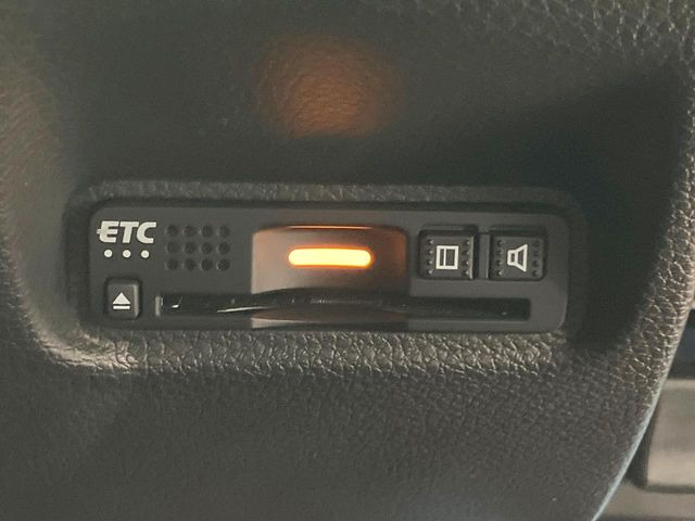 【ETC】高速道路の料金所をストレスなく通過!話題のスポットやサービスエリアに多い「スマートIC」利用時は必須のアイテムです。当店でセットアップを実施、ご納車当日からすぐにご利用いただけます!