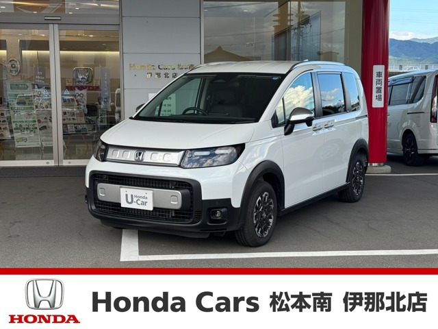 フリード1.5 e:HEV クロスター 4WD