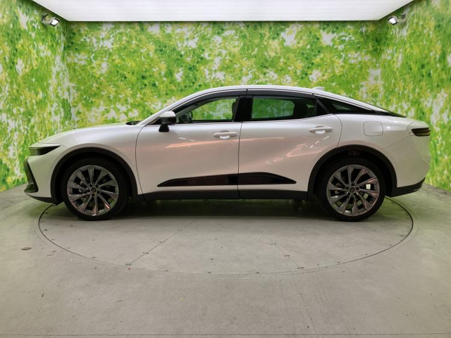 クラウンクロスオーバー2.5 G アドバンスト レザー パッケージ E-Four 4WD