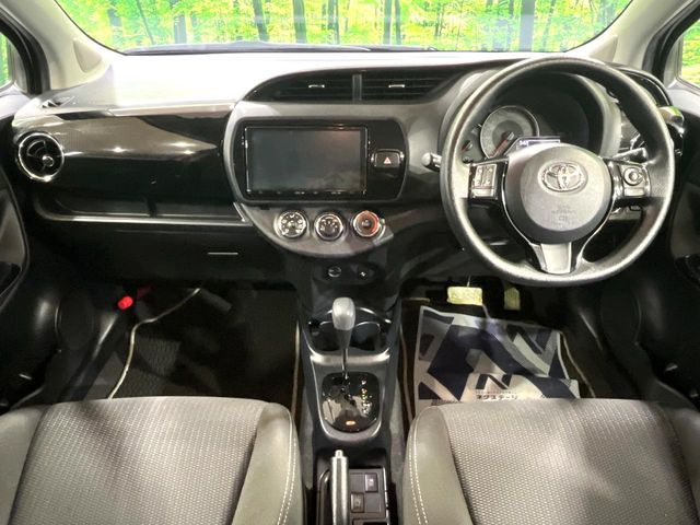 ヴィッツ1.3 F セーフティ エディションIII
