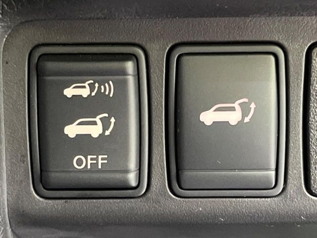 【パワーバックドア】スマートキーや運転席のボタンを押すだけでリアゲートが自動で開閉します!荷物を持っている時や、高い位置にあるバックドアを閉める際に便利な機能です♪